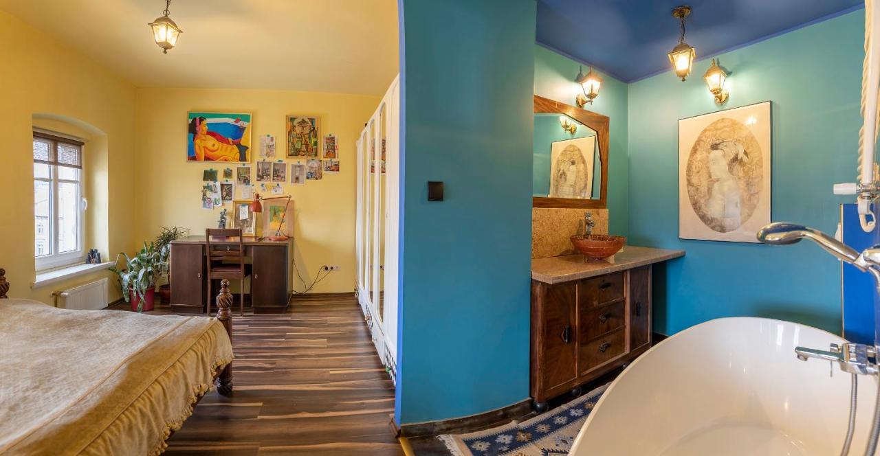 Apartament Artystyczny W Rynku. Ladek-Zdroj Ngoại thất bức ảnh