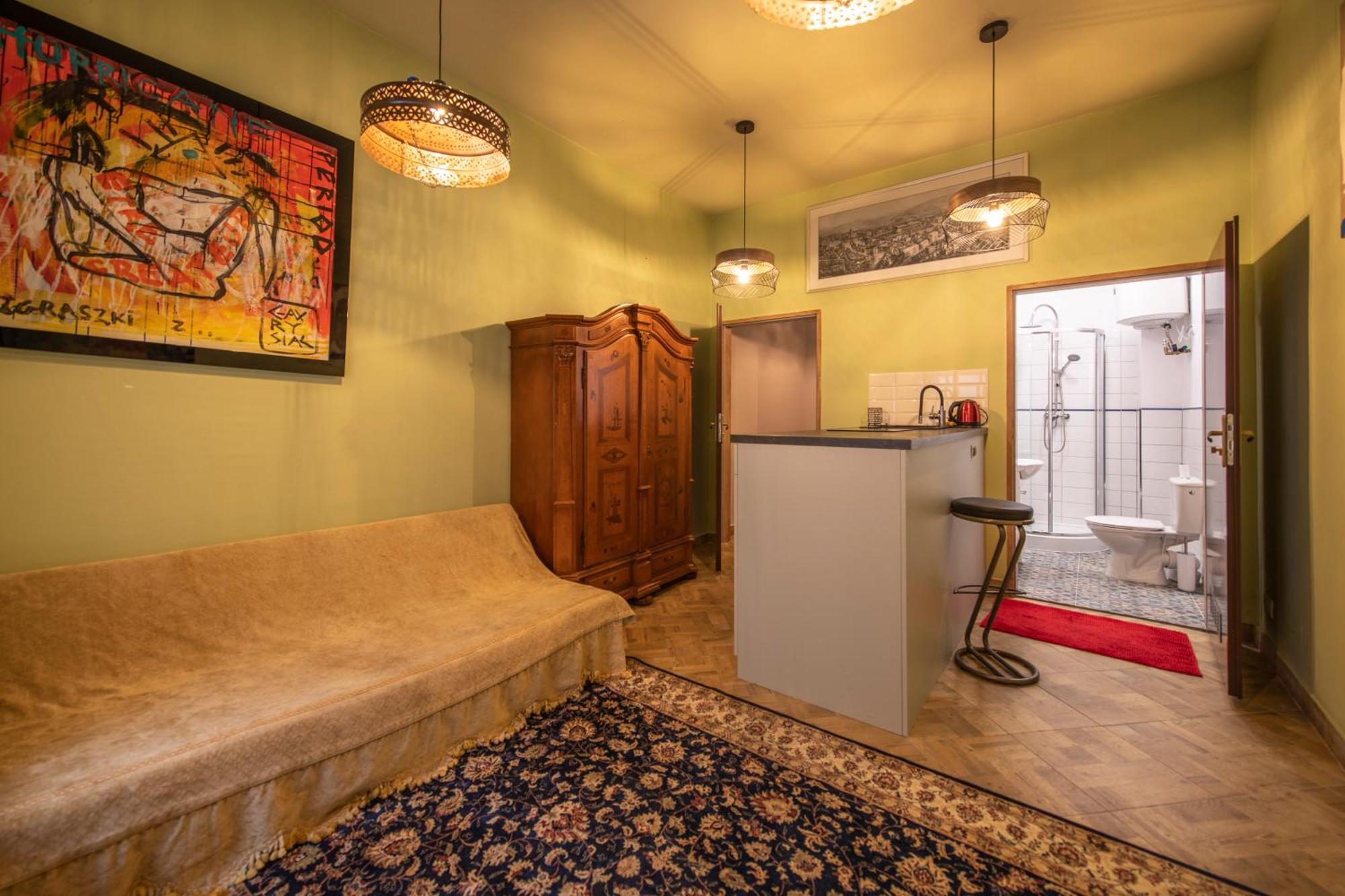 Apartament Artystyczny W Rynku. Ladek-Zdroj Ngoại thất bức ảnh